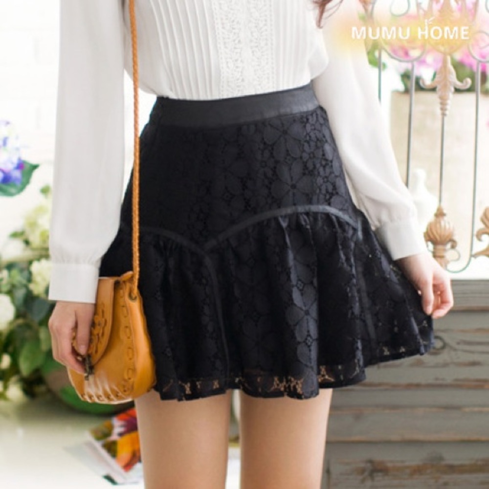 New Japanese Style Black lace mini skirts